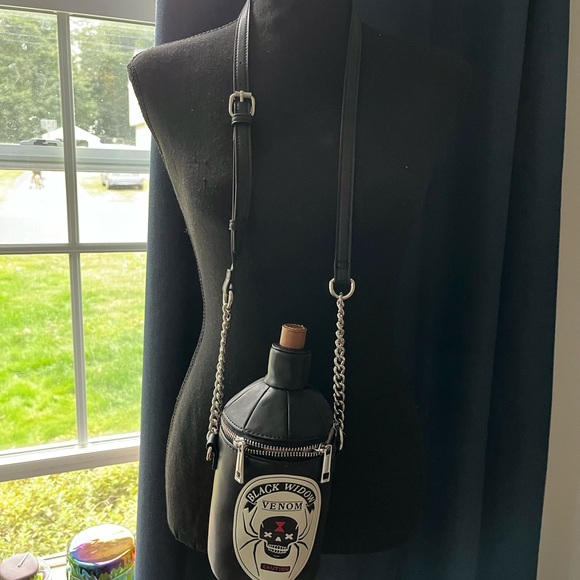 Fine by me, Halloween handbag, black widow venom bag   just perfect for Hallowee - Picture 7 of 7